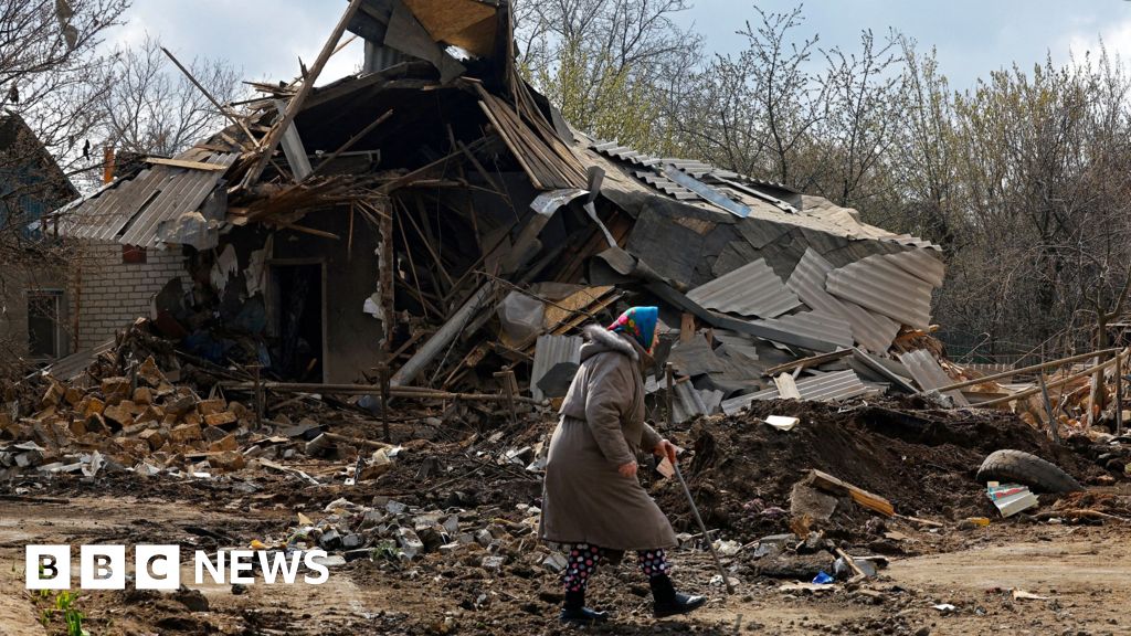 Ukraine and Russia accuse each other of hundreds of ceasefire violations