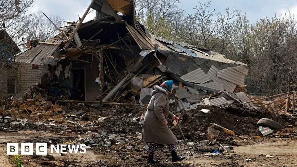 Ukraine and Russia accuse each other of hundreds of ceasefire violations