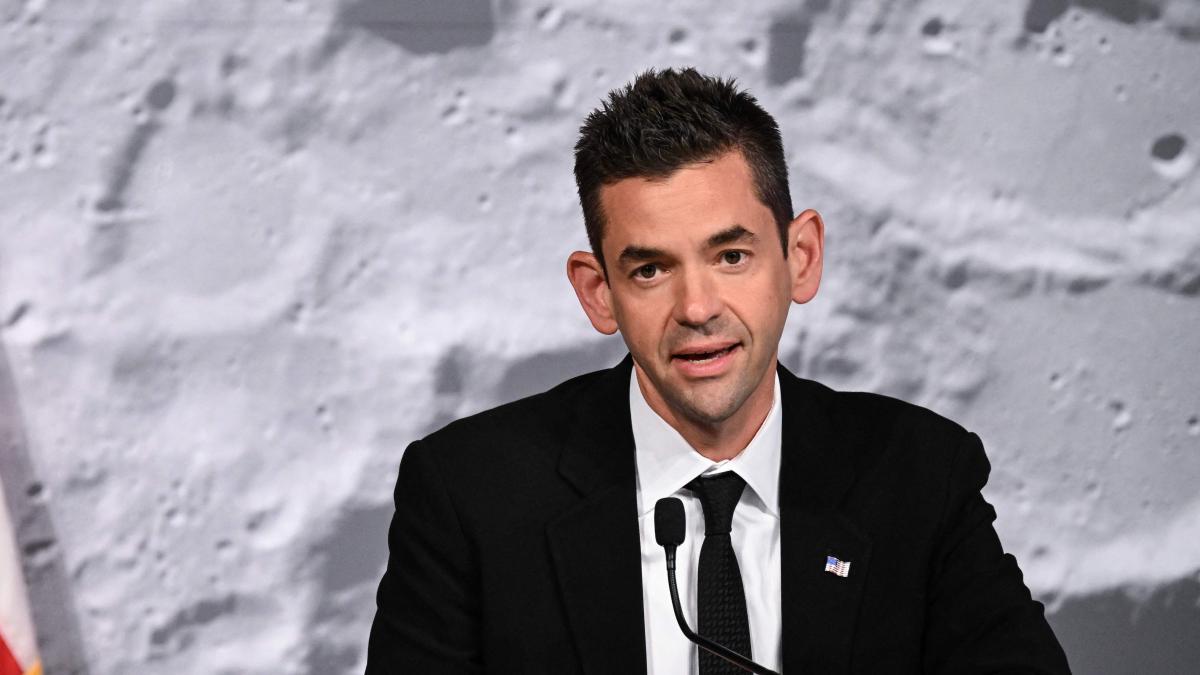 
                                    El astronauta amigo de Musk que dirige la NASA
                                