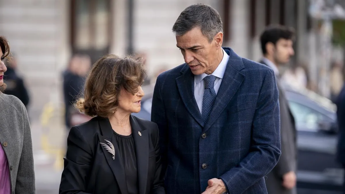 
                                                                                            El Consejo de Estado avisa sobre la gestión de la solicitudes de regularización de inmigrantes
                                                                                        