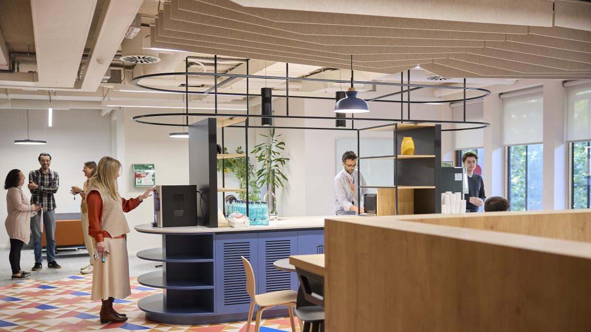
                                                                                                         España, laboratorio global del talento en Novartis: los hubs que reimaginan la medicina desde Barcelona
                                                                                                     