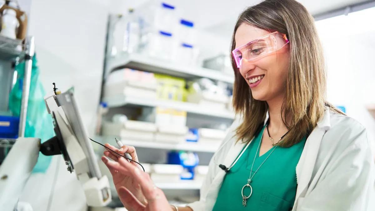 
                                                                                                                                         La inteligencia artificial entra en la consulta y humaniza la medicina
                                                                                                                                     
