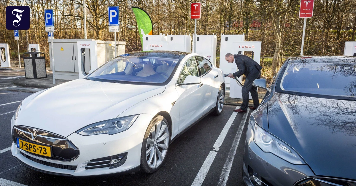Erstmals in Europa: Niederlande erlauben Nutzung von Tesla-Selbstfahrfunktion