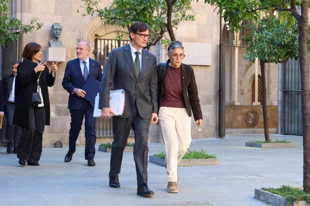 La consejera catalana de Salud, Olga Pané, se fractura el peroné en un accidente doméstico