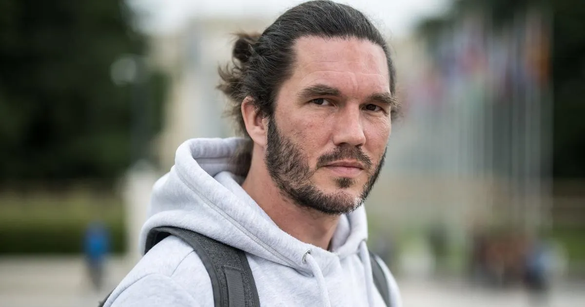 «Même en prison, on fait sa déclaration» : le fisc tente d’éteindre la polémique après le témoignage de l’ex‑otage Benjamin Brière sur ses impôts