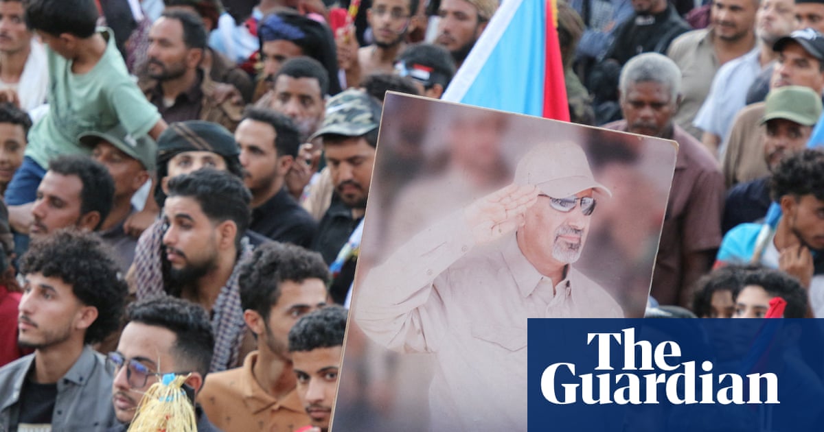 Saudi Arabia says UAE helped Yemeni separatist leader flee as crisis deepens