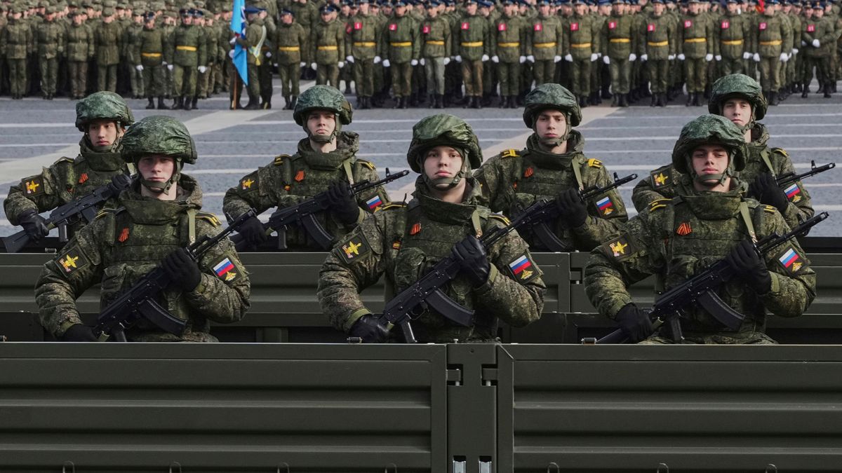 Russland-Ukraine-Krieg: Wie gefährlich ist Putins geschwächte Armee für die Nato?