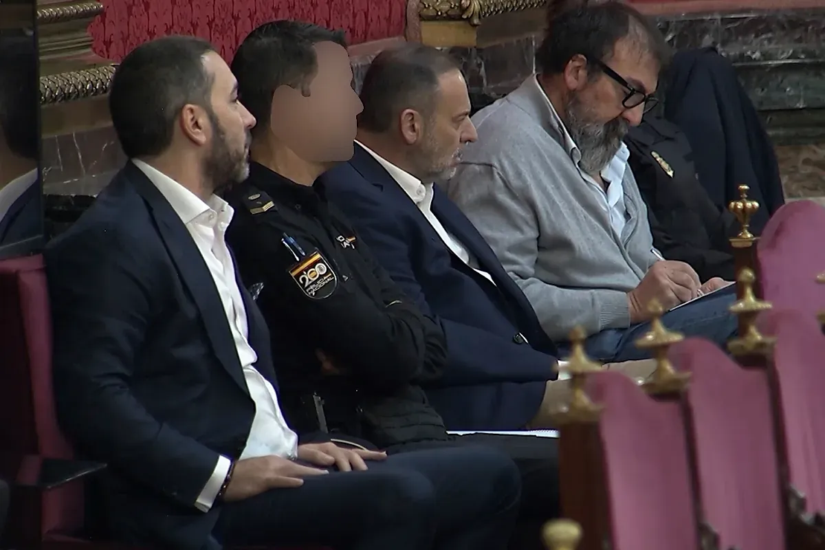 La cuadrilla que llegó corrompida al poder con la regeneración por bandera