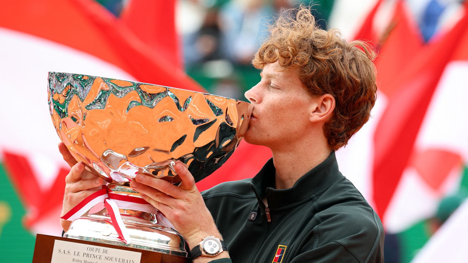 Masters 1000 de Monte-Carlo : Jannik Sinner domine Carlos Alcaraz en finale et redevient numéro 1 mondial à un peu plus d'un mois de Roland-Garros