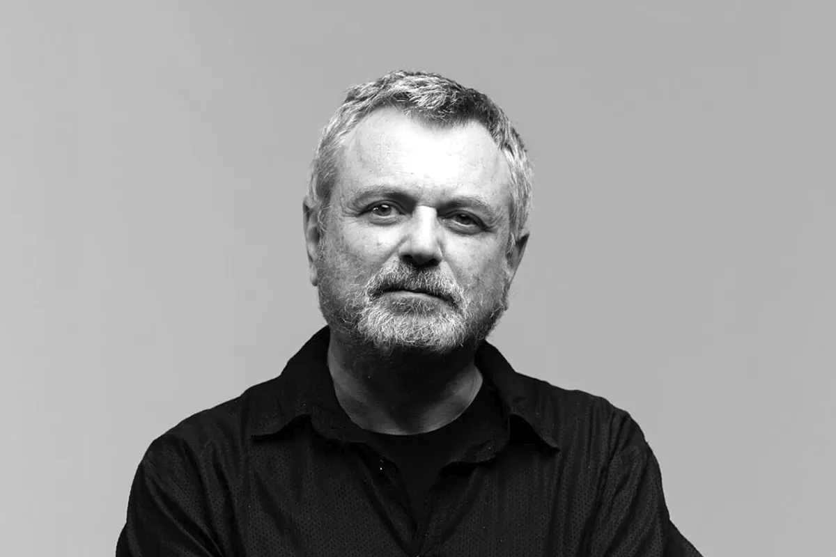 Tres montajes teatrales para repensar nuestra compleja identidad, según Ernesto Caballero