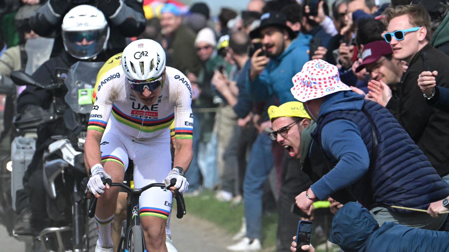 Paris-Roubaix 2026 : la "Reine des classiques" se refuse une nouvelle fois à Tadej Pogacar, la quête des cinq Monuments attendra