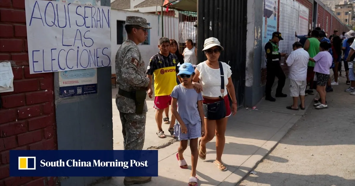 Peru extends voting for president and Congress amid delays at polling sites