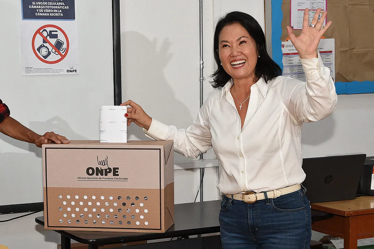 Perú: Keiko Fujimori pasaría a la segunda vuelta, según las primeras encuestas