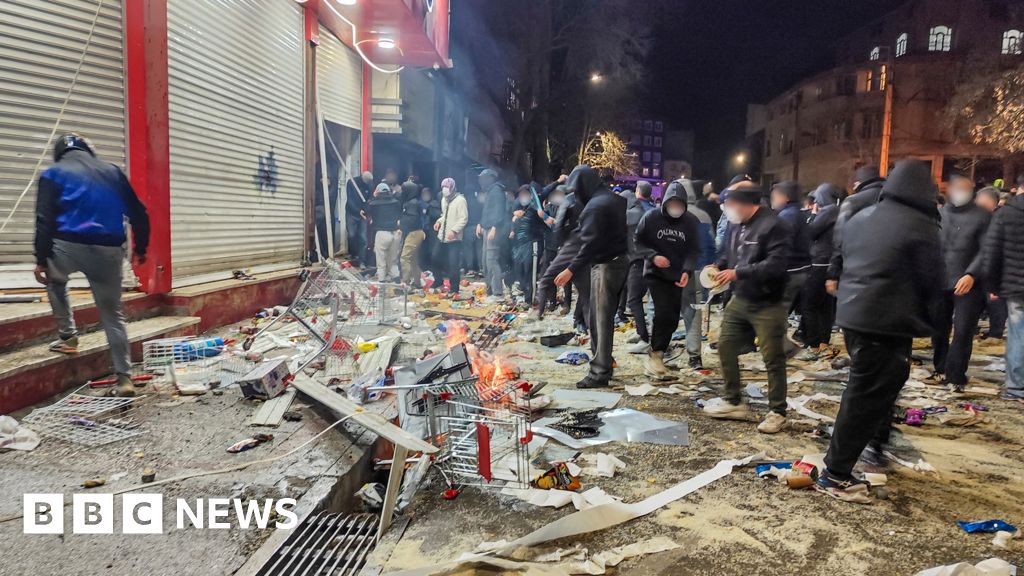 Huge anti-government protests in Tehran and other Iranian cities, videos show