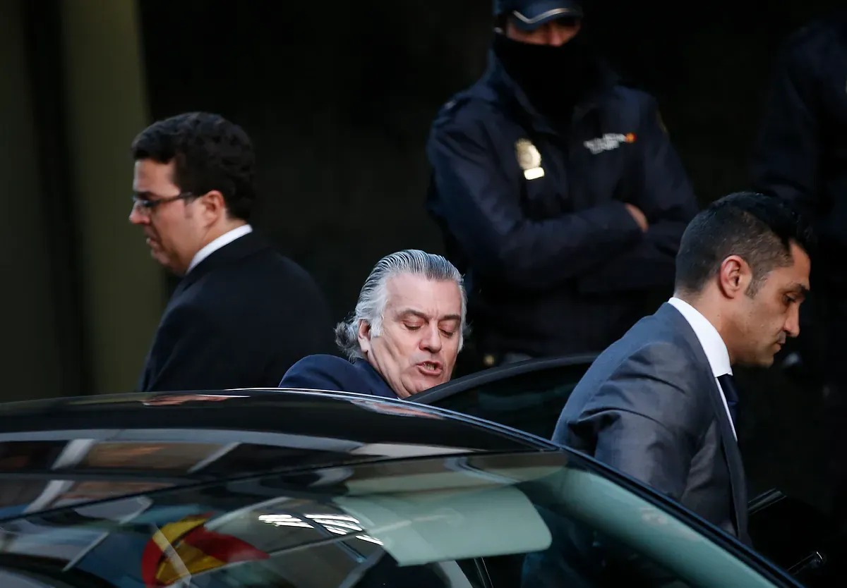 Portero de prostíbulo, chófer de Bárcenas, espía para Villarejo... y hoy sigue siendo policía: Sergio Ríos, el 'Cocinero' de la 'Kitchen'