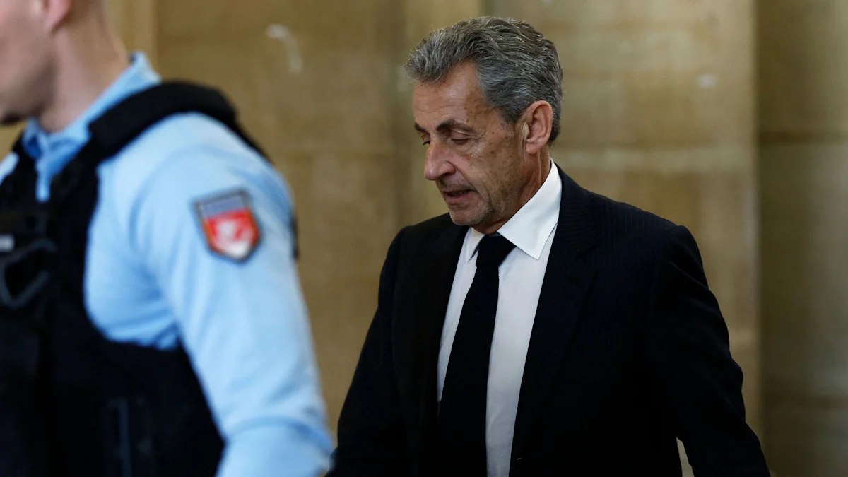 Frankreich: Nicolas Sarkozy stößt alte Freunde von der Klippe