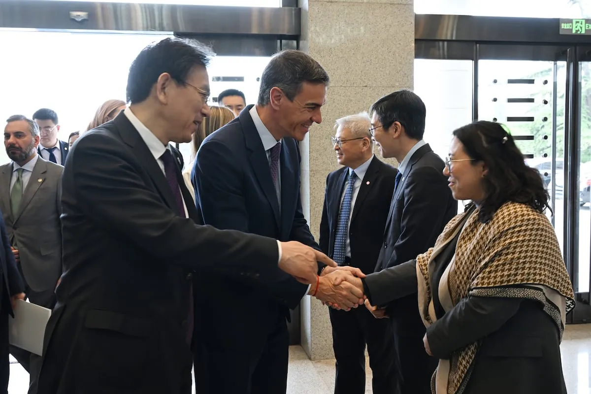 Sánchez reclama a China que “haga más” para que cesen las guerras y que “se abra para que Europa no tenga que cerrarse”