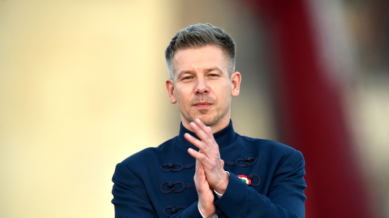 Qui est Peter Magyar, l'ancien homme du système Orban qui a remporté les législatives en Hongrie ?