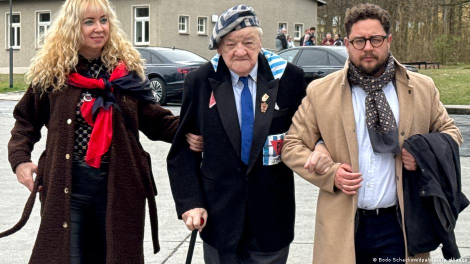 Buchenwald: Gedenken an die Nazi-Gräuel, Störer und eine große Rede