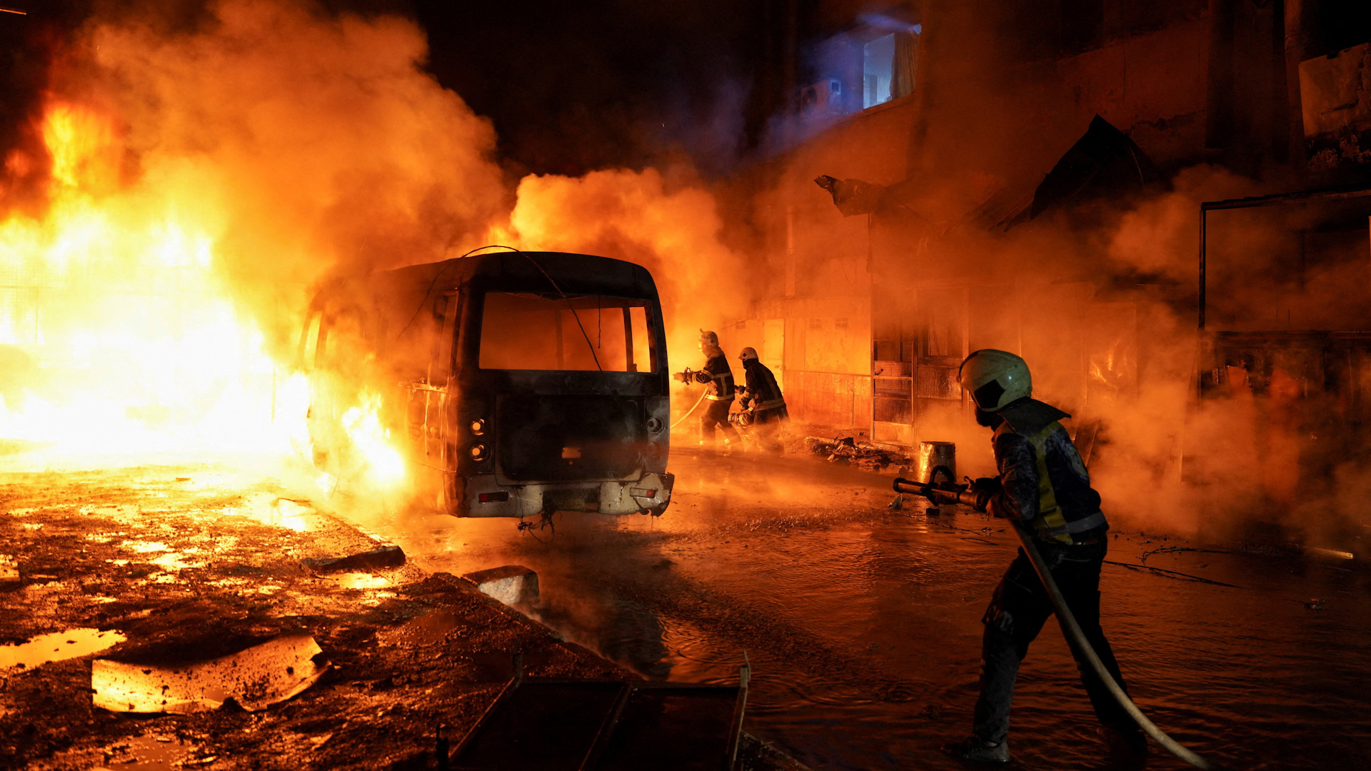 Heavy fighting in Aleppo, Syria, after talks with SDF collapse