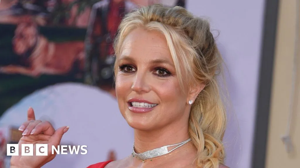 Britney Spears goes into rehab after driving under the influence arrest