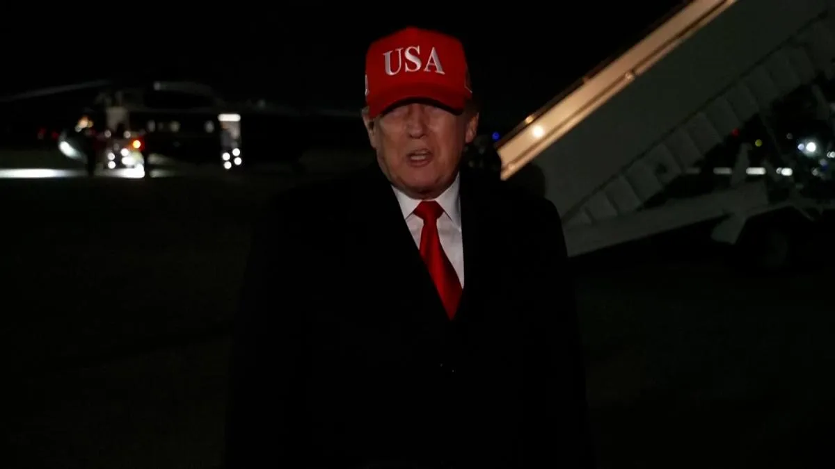 
                Trump ataca a León XIV, crítico con la guerra de Irán, por ser “débil” y “terrible” en política exterior
            