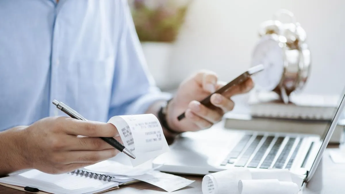 
                                                           ¿Cómo puedo saber cuándo me devolverán el dinero de la declaración de la Renta?
                                                       