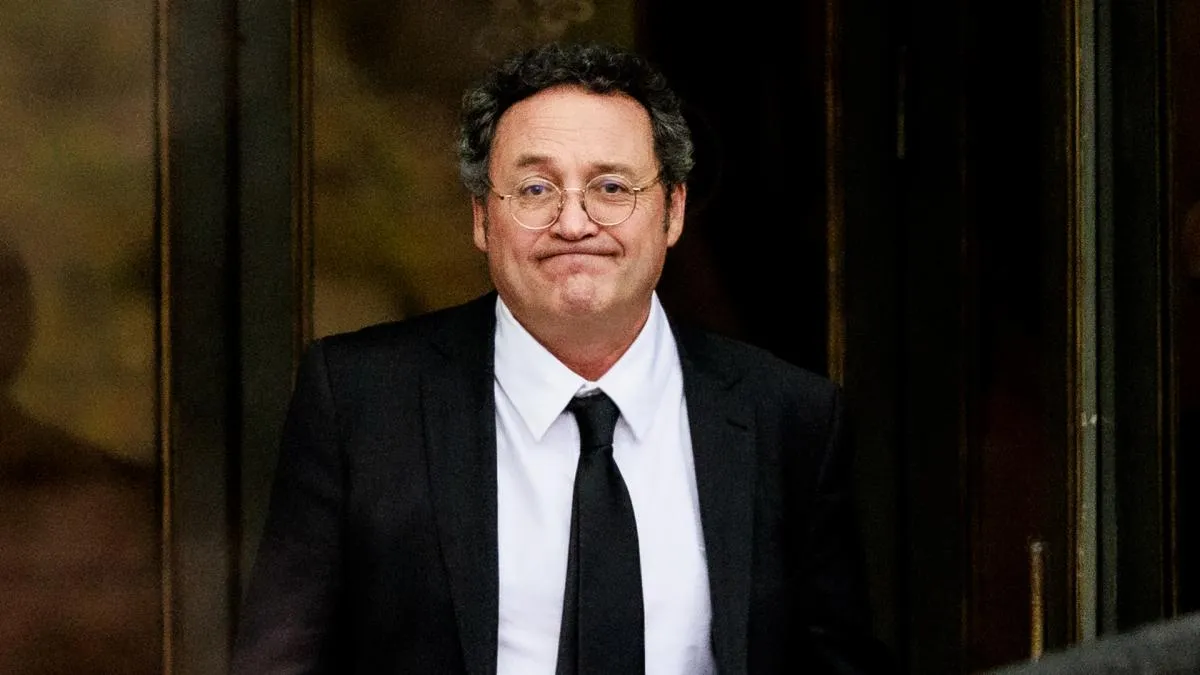 
                                                                                  Álvaro García Ortiz pide al TC que anule su condena por revelación de datos reservados
                                                                              