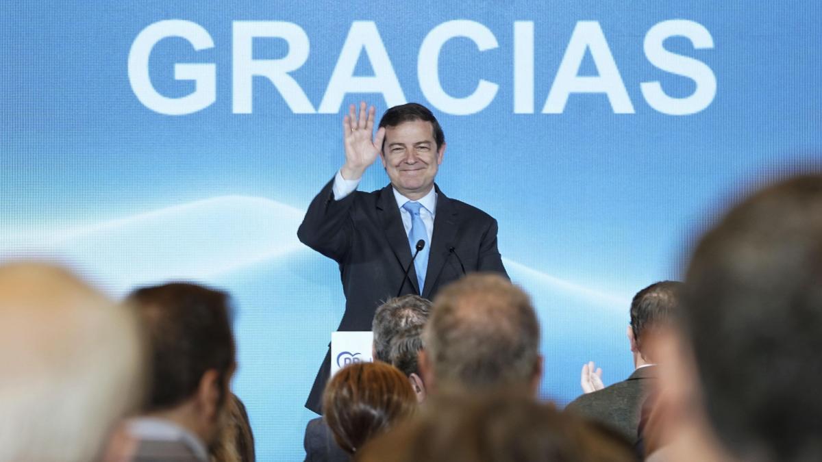 
                                                                                   El PP pacta con Vox y recupera la Presidencia de las Cortes de Castilla y León
                                                                               
