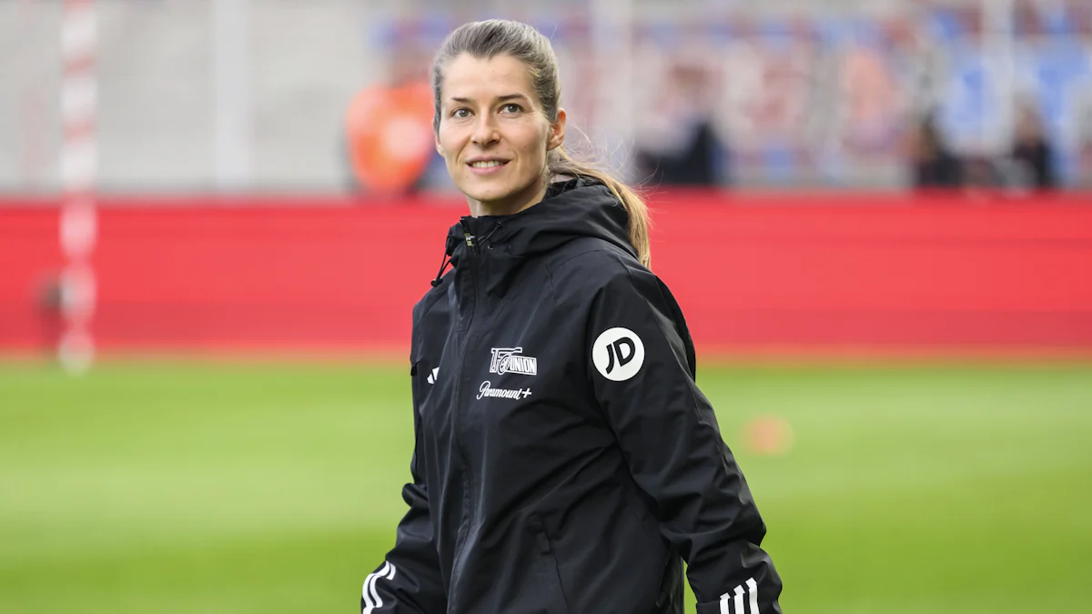 „Muss die Schneisen schlagen“, sagt Neumann über Trainerin Eta