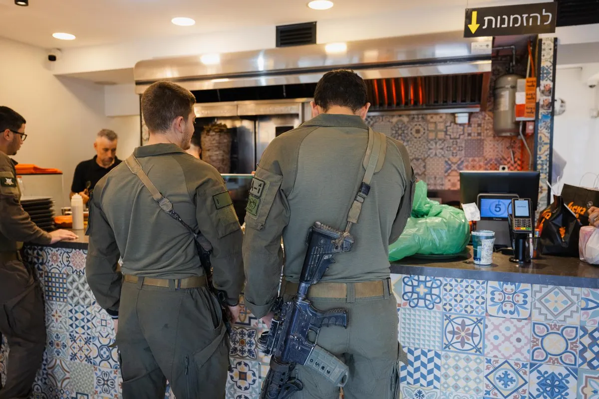 Dans le nord d’Israël, à Kiryat Shmona : « Les militaires doivent finir le travail contre le Hezbollah »