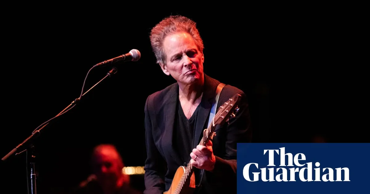 Woman arrested for allegedly stalking Fleetwood Mac’s Lindsey Buckingham