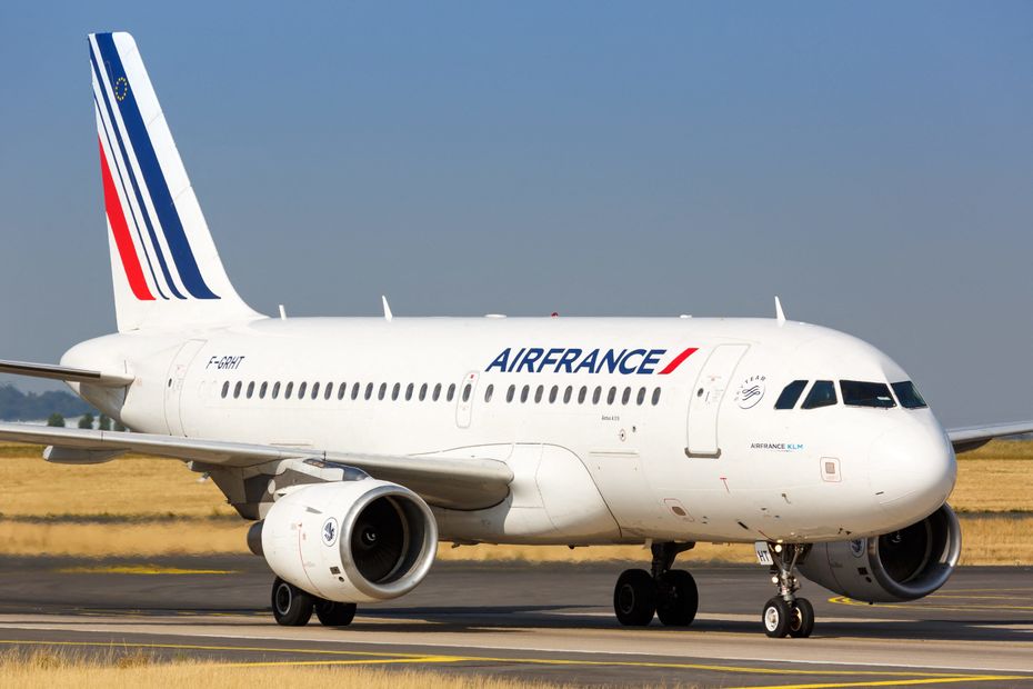 De la fumée et "une odeur de chaud" : un Airbus A319 en provenance de Toulouse dérouté en urgence à Paris Orly