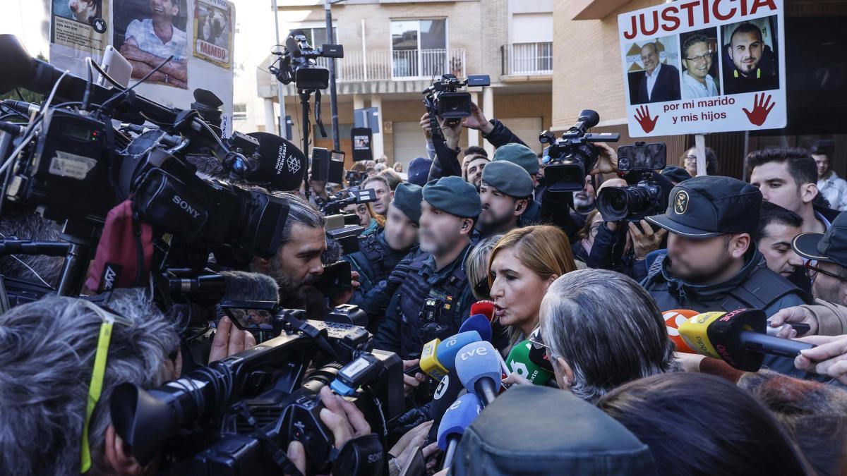 
                                                Pradas recurre la negativa de la jueza a facilitarle la transcripción del careo y su declaración
                                            