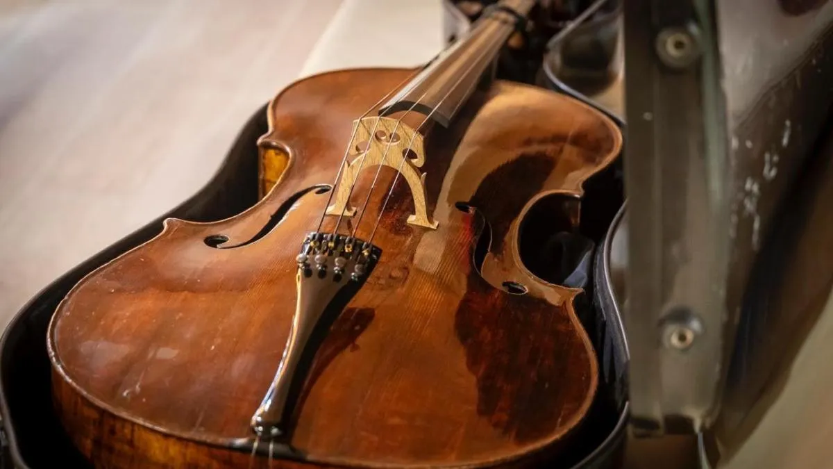 
                                    El cello Goffriller de Pau Casals vuelve a casa
                                