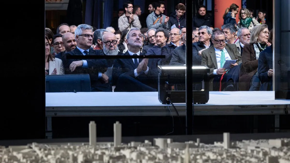 
                                            Barcelona fía su futuro al poder transformador de la arquitectura
                                        