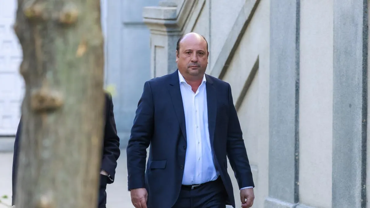 
                                                                                        Así es Claudio Rivas, el empresario que sobornó a Ábalos con un chalet en La Alcaidesa
                                                                                    