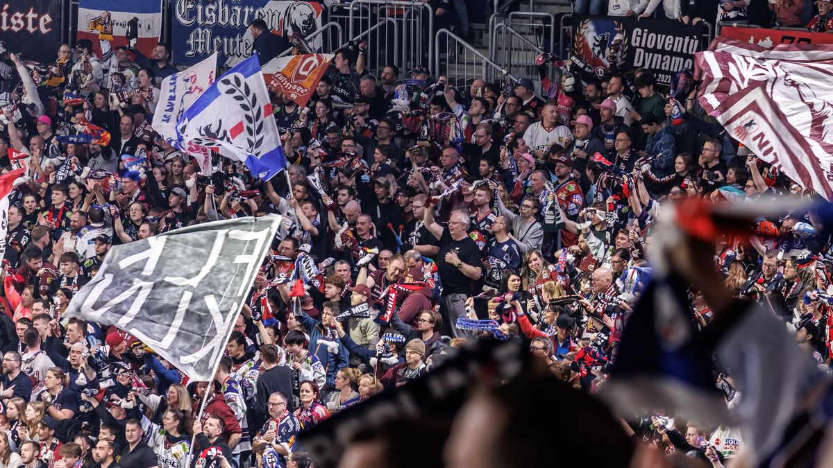 Berlin: Vermummte Eisbären-Fans greifen Kölner Anhänger an
