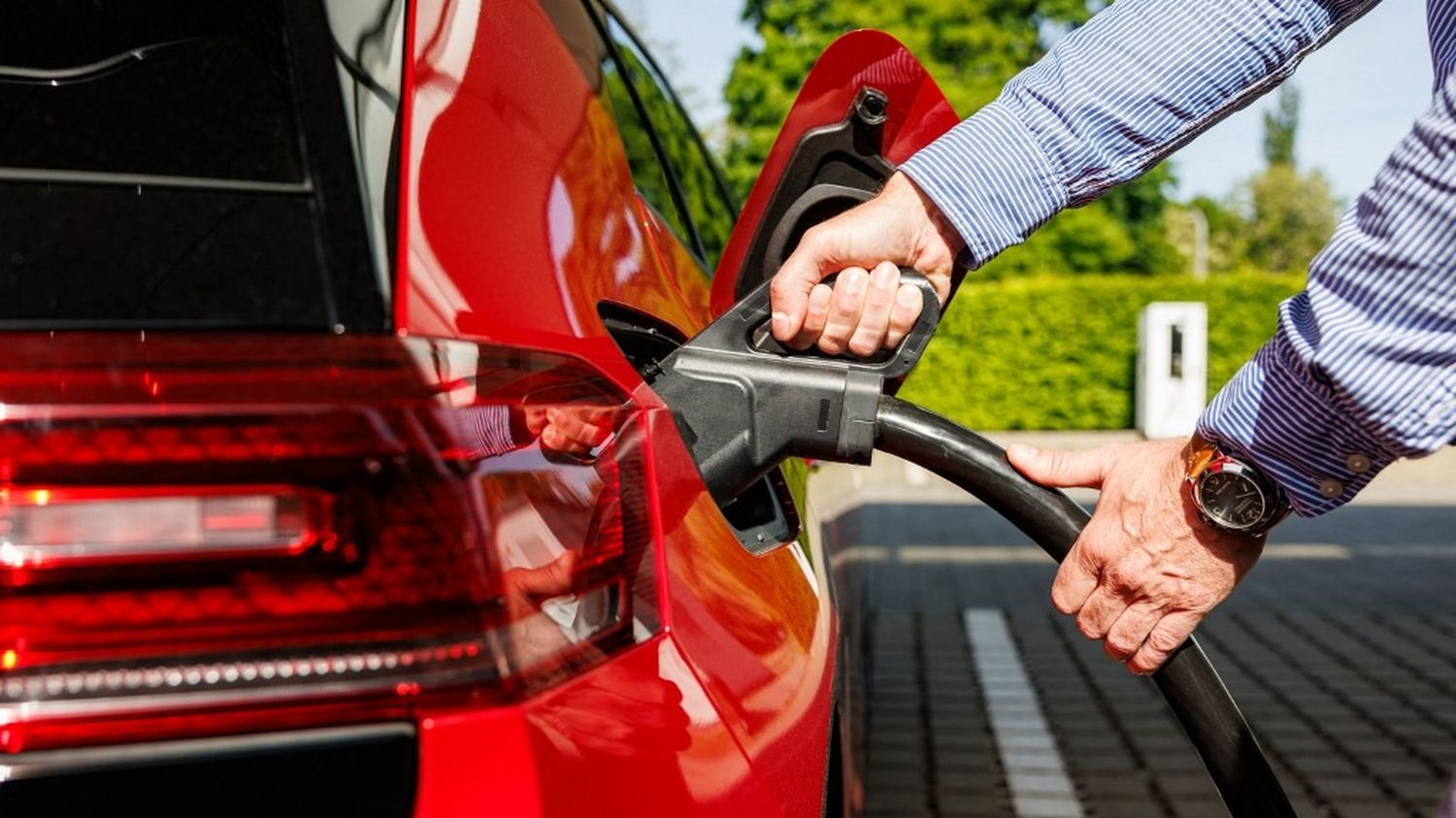 Plan d'électrification : "Il faut engager une grande transformation", selon l'Union française de l'électricité, qui propose 15 mesures "prioritaires"
