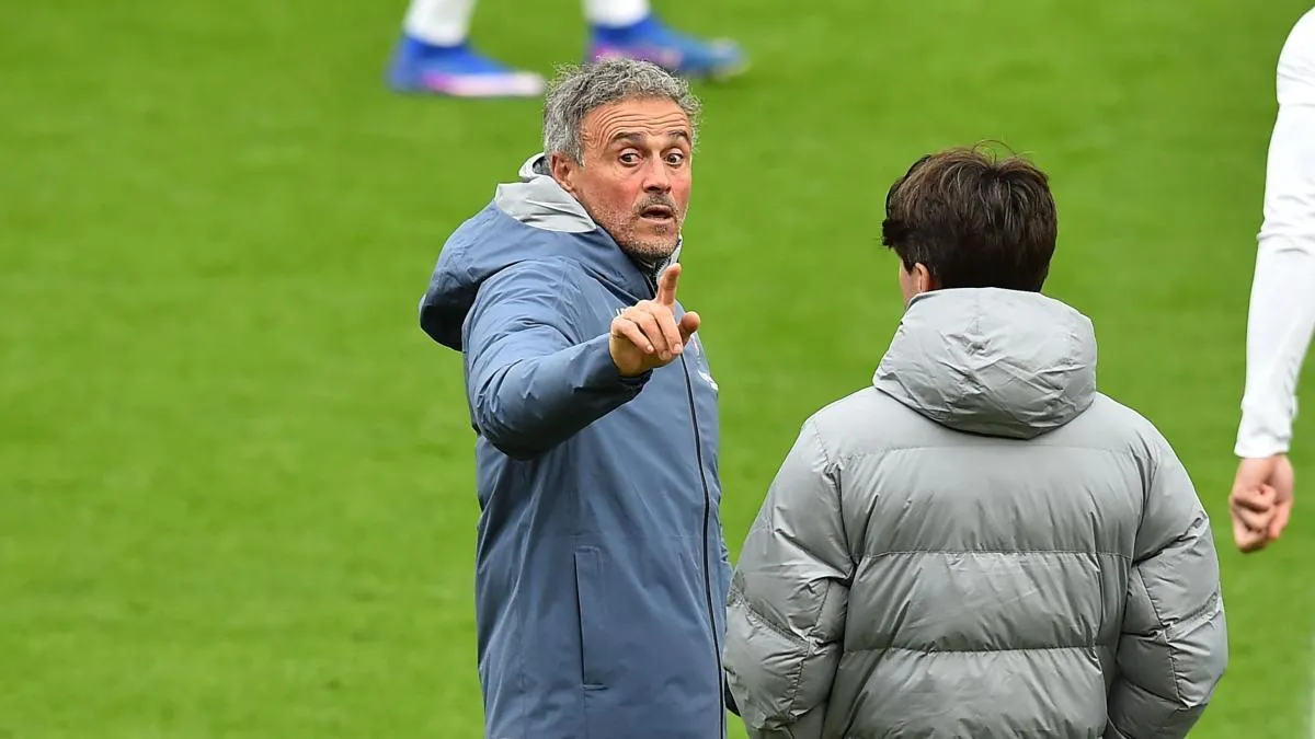 
                                                                                              Luis Enrique, el azote de la Premier que quiso conocer el ambiente de Anfield desde dentro
                                                                                          