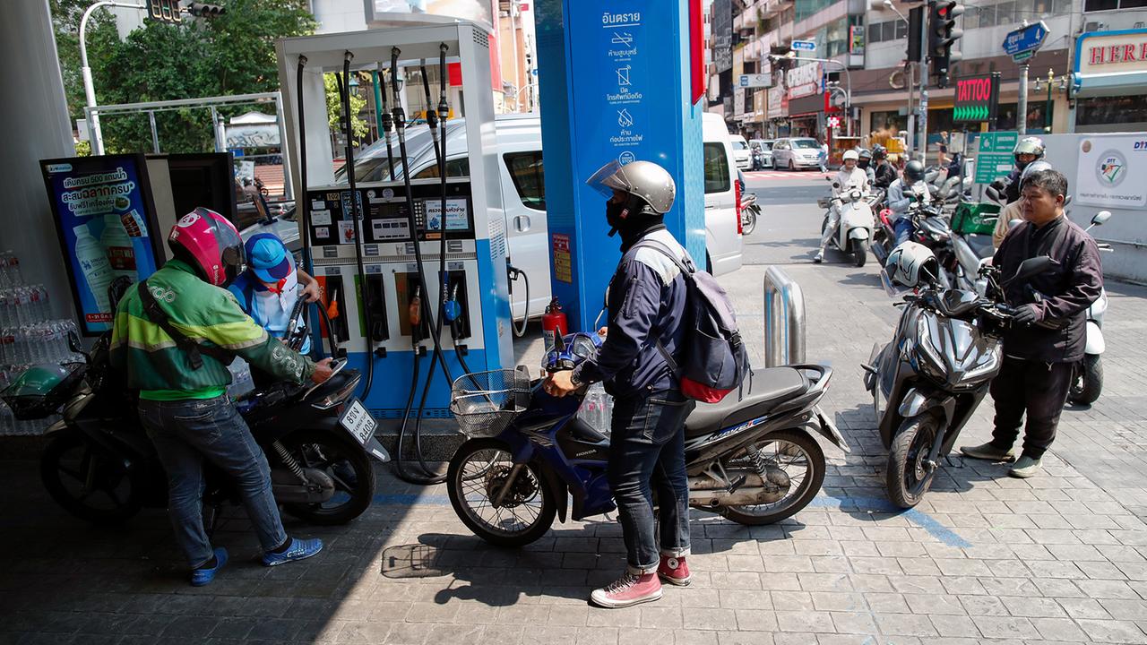 Sprit-Engpass durch Golf-Krieg: Thailands Wirtschaft unter Druck