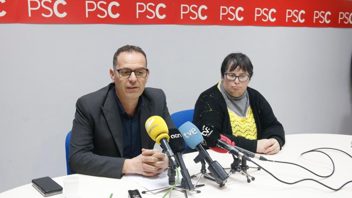 
                      El PSC acepta la dimisión de los dos ediles de Ripoll que apoyaron los presupuestos de Sílvia Orriols
                  
