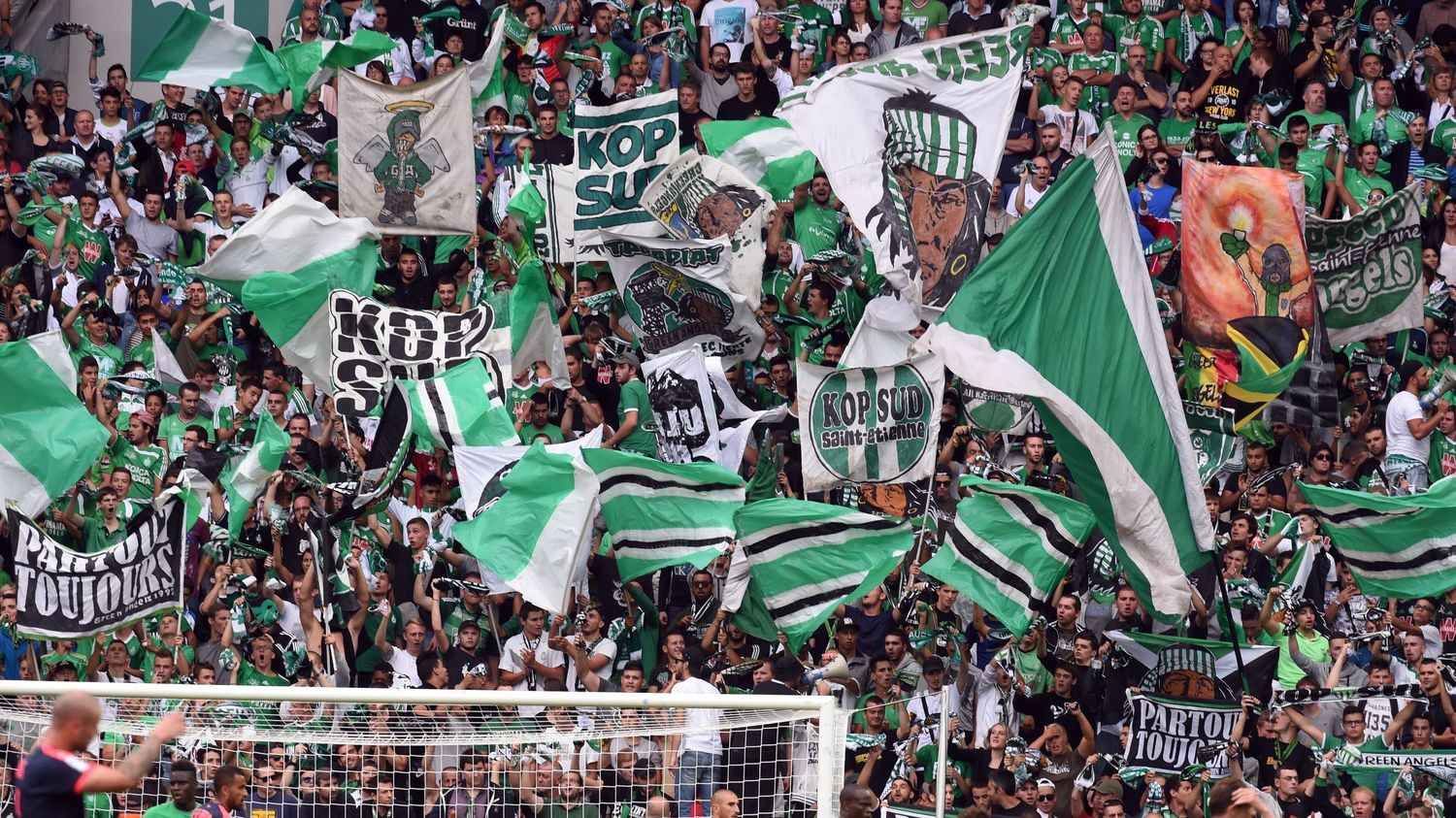 Menace de dissolution de groupes de supporters de l'ASSE : l'association nationale des supporters craint un "effet boule de neige"