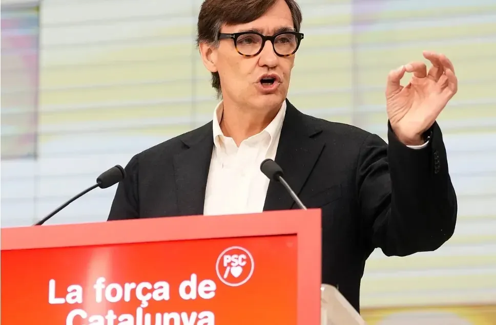 El PSC fuerza el cese de los dos concejales socialistas que facilitaron la aprobación de los Presupuestos de Orriols en Ripoll