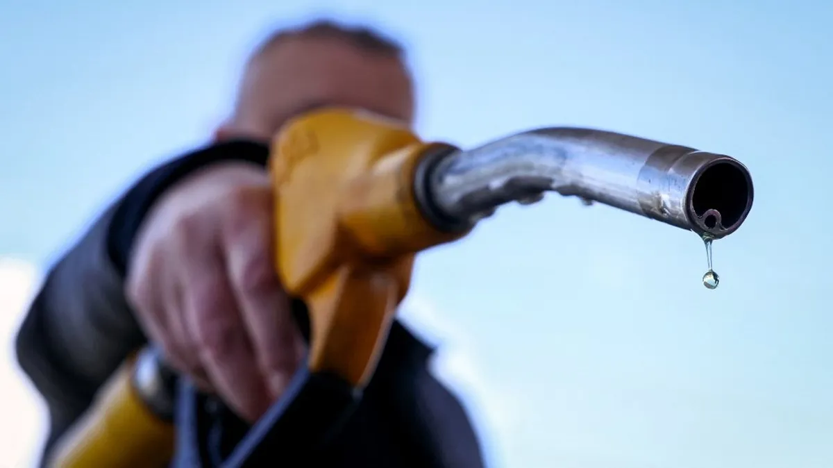 Hausse des prix des carburants : la France trop endettée pour copier l’Allemagne ?