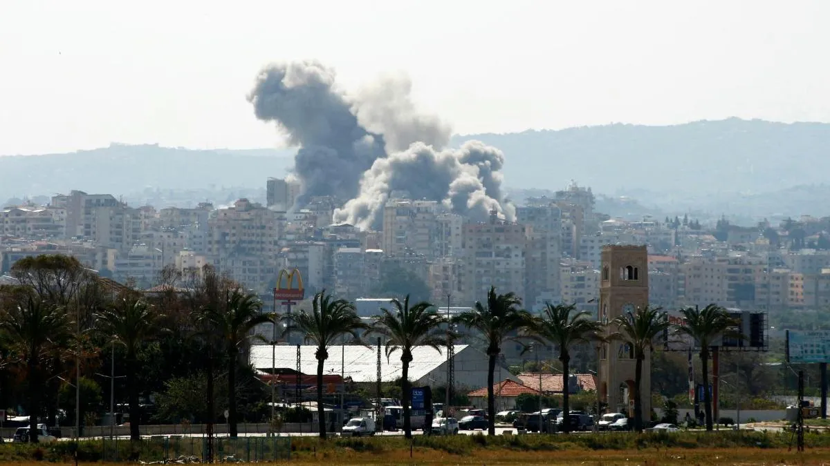
                                                                           Israel y Líbano se sientan a negociar por primera vez en más de cuarenta años
                                                                       