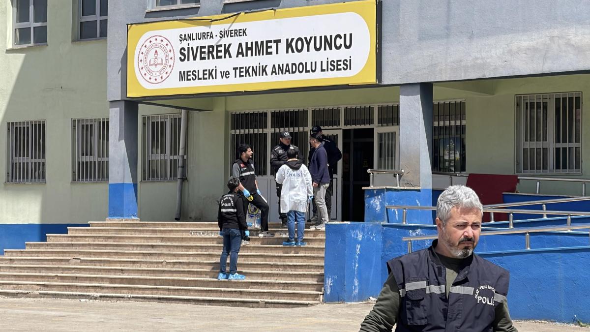 
                                                                             Un tiroteo en una escuela de Turquía deja al menos 16 heridos, uno de ellos en estado crítico
                                                                         