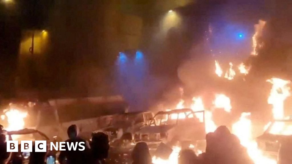 Iran medics describe overwhelmed hospitals as protests continue