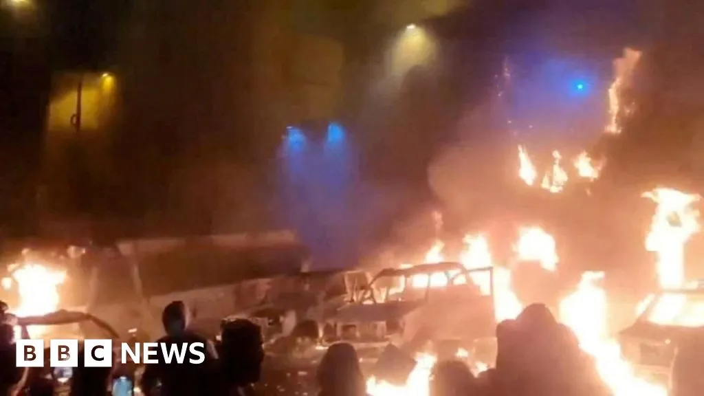 Iran medics describe overwhelmed hospitals as protests continue