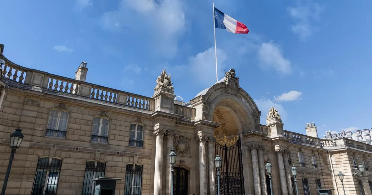 Des policiers de la brigade financière et anticorruption à l’Élysée dans le cadre d’une enquête sur les cérémonies au Panthéon